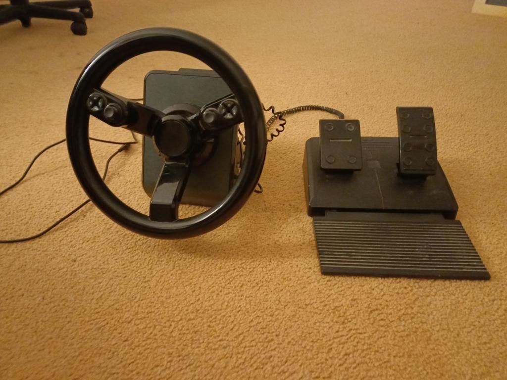 Logitech heavy equipment, Ophalen of Verzenden, Gebruikt, Zonder controller, Met games