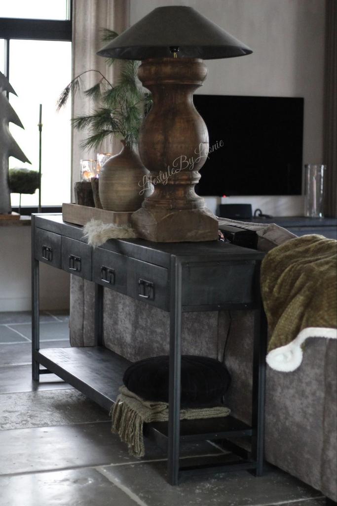 Sidetable landelijk stroer zwarte sober strak chique, Huis en Inrichting, Tafels | Sidetables, Nieuw, 150 tot 200 cm, Landelijk stoer sober chiqeu hotel sfeer