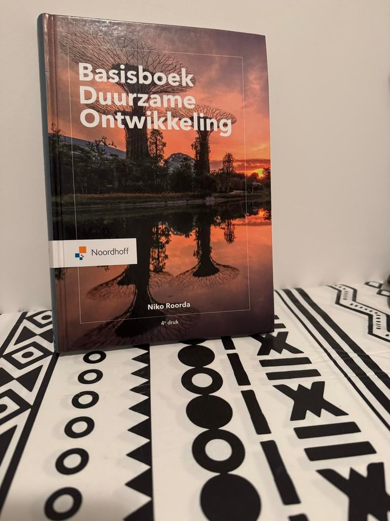 Basisboek Duurzame Ontwikkeling - Tweedehands, Boeken, Ophalen of Verzenden, Gelezen, HBO