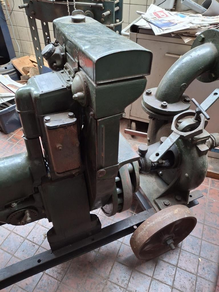 BERNARD Waterpomp., Ophalen, Gebruikt, Benzinemotor