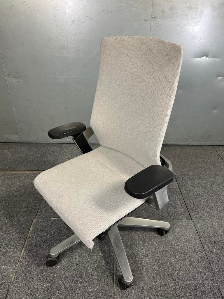 Wilkhahn ON bureaustoel, Ophalen, GNR trading, Nijverheidsweg 13, Zo goed als nieuw