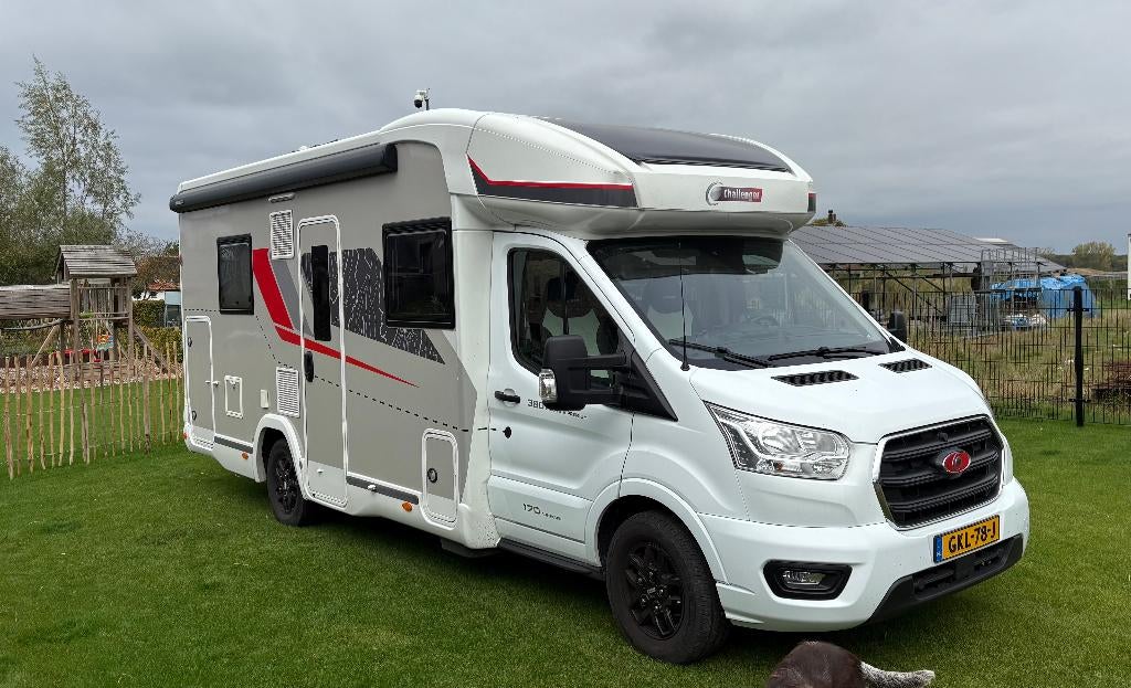 Challenger Camper, Stapelbed, Automaat. Ook verhuur mogelijk, Automaat, Ford, 7 tot 8 meter, Diesel