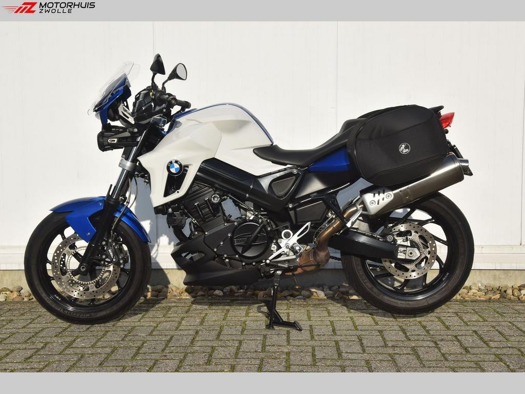 BMW F 800 R (bj 2013 - 49848 km) zijtassen/ verstralers