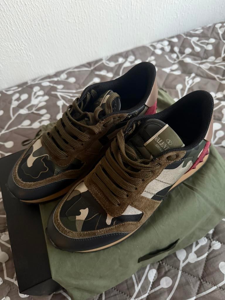 Valentino sneakers, Ophalen, Overige kleuren, Sneakers of Gympen, Zo goed als nieuw
