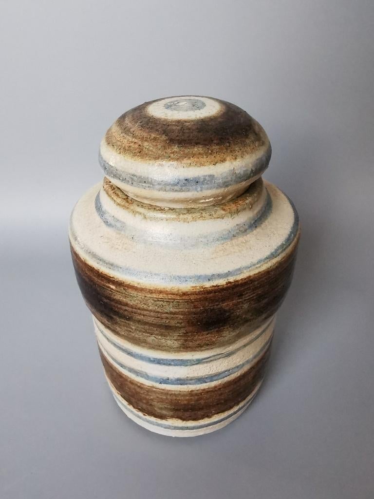 Keramiek dekselpot in de stijl van Jan van Stolk, gemerkt B, Verzenden