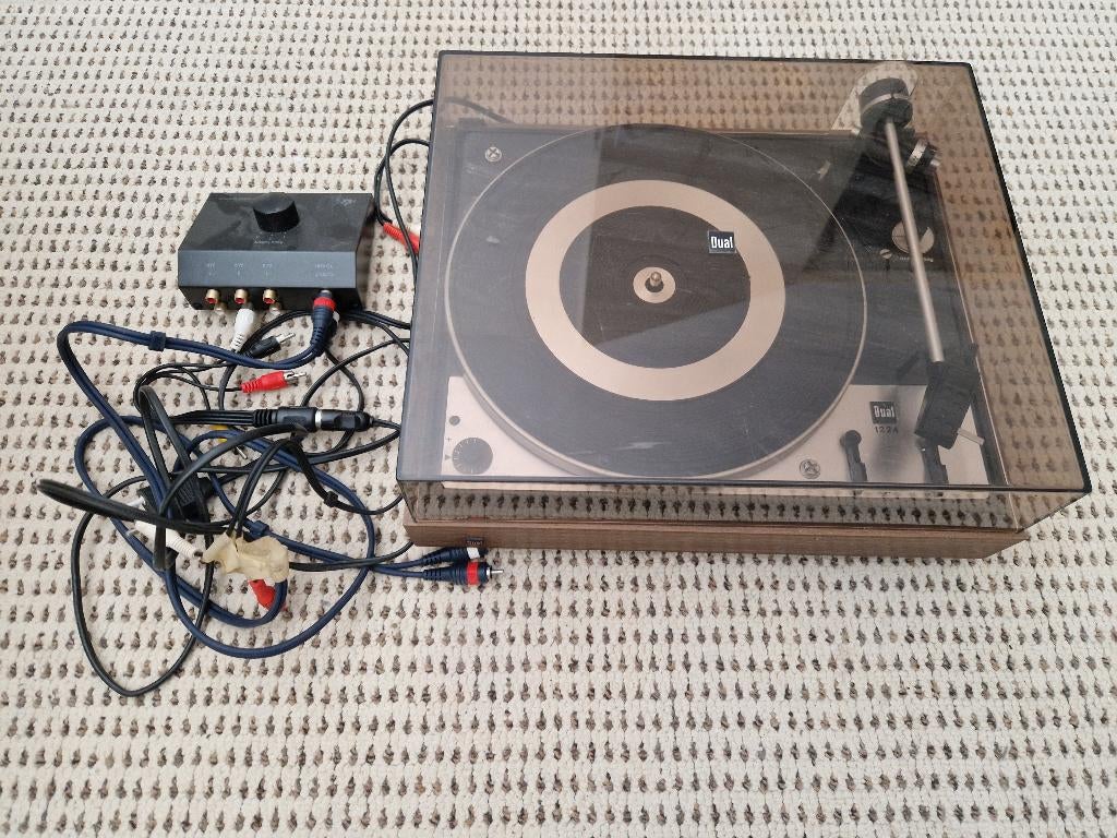 Een DUAL 1224 draaitafel, Ophalen, Gebruikt, Dual