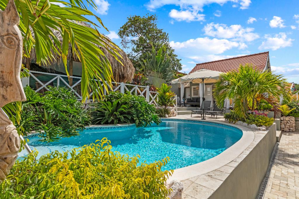 𝗨𝗡𝗜𝗘𝗞ⵑ 𝗖𝗨𝗥𝗔𝗖𝗔𝗢: 𝗟𝗔𝗡𝗗𝗛𝗨𝗜𝗦 𝘃.𝗮. 𝗘𝟰𝟮𝟱, 4 of meer slaapkamers, Wasmachine, Curaçao, Stad