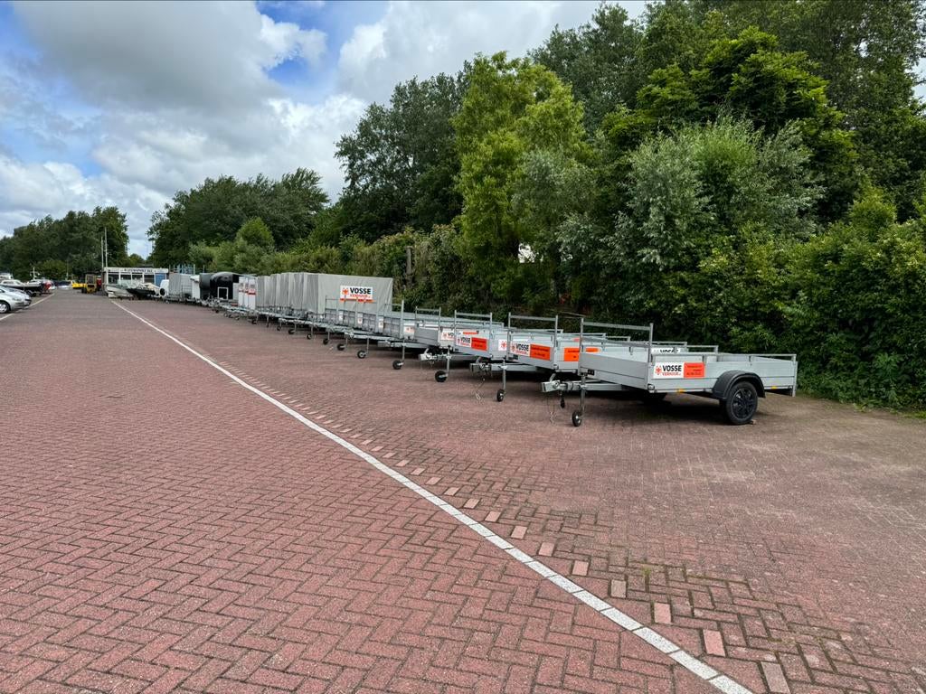 Aanhanger hoogwerker autotransporter paardentrailer te huur, Aanhangwagen