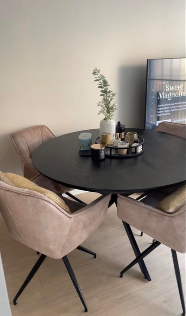 Eikenhouten eettafel met stoelen, Gebruikt, 100 tot 150 cm, Ophalen of Verzenden, Vier personen