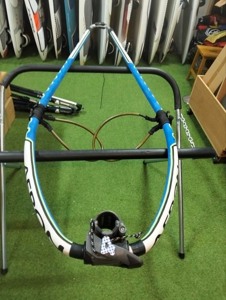 Opruiming: Diverse gebruikte gieken, verschillende lengtes, Gebruikt, Minder dan 250 cm, N.v.t., N.v.t.