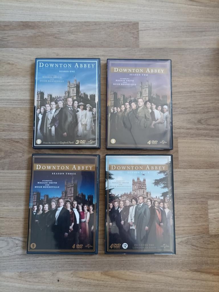 Downton Abbey dvd serie 1,2,3,4, Ophalen of Verzenden, Zo goed als nieuw