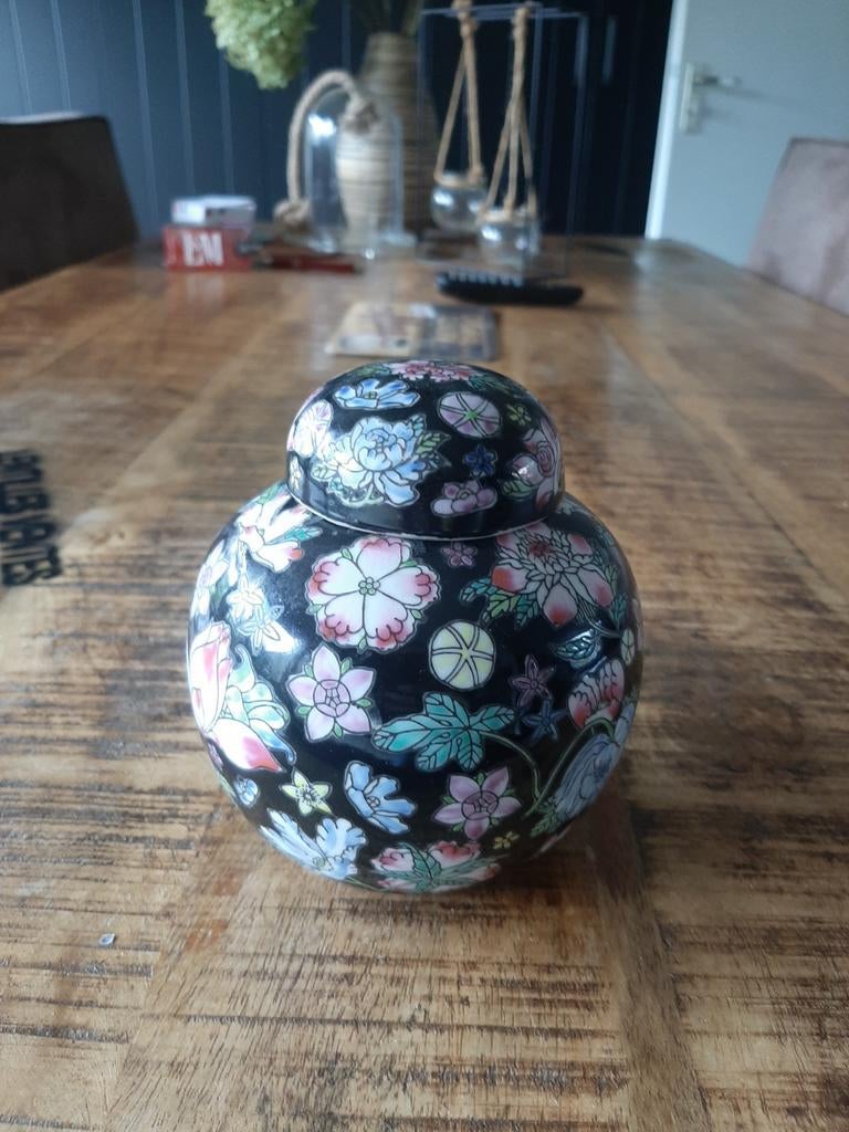 Mooi Chinees potje en meer 4.95 pst, Ophalen, Zo goed als nieuw