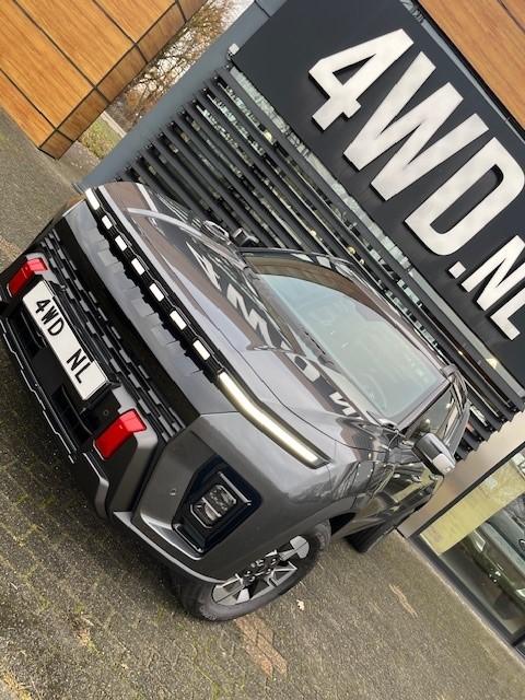 KGM MUSSO EV 82 KW PICK UP 5 pers 1800 KG trekhaak VOORRAAD, 81 kWh, Zwart, Parkeersensor, Leder