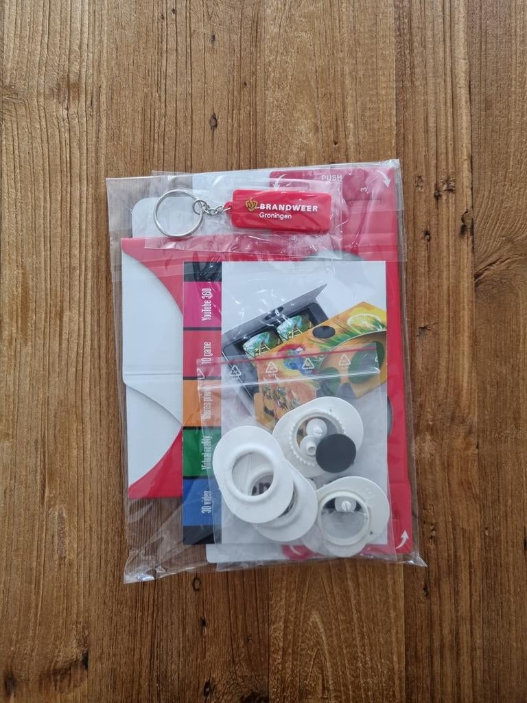 Brandweer sleutelhanger en 3D bril - Nieuw in verpakking, Ophalen of Verzenden, Nieuw