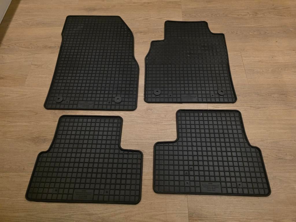 Rubberen mattenset Opel Astra, Ophalen of Verzenden, Gebruikt