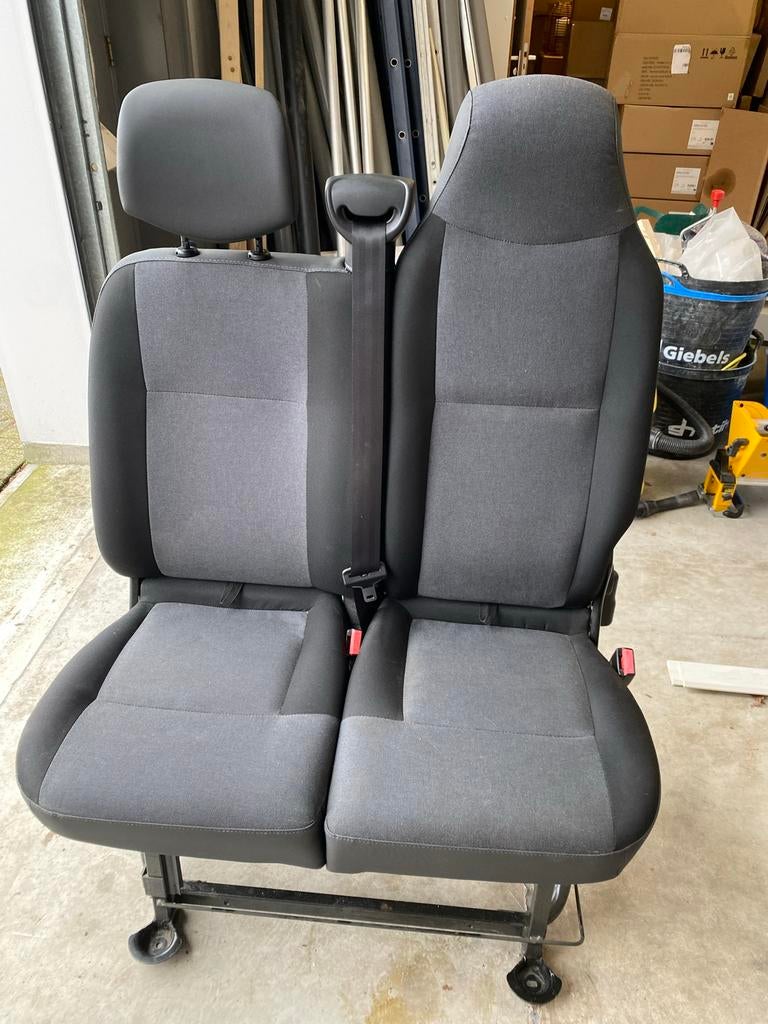 Bijrijdersbank Renault Master 2017 met tafel, Auto-onderdelen, Ophalen of Verzenden, Gebruikt, Renault