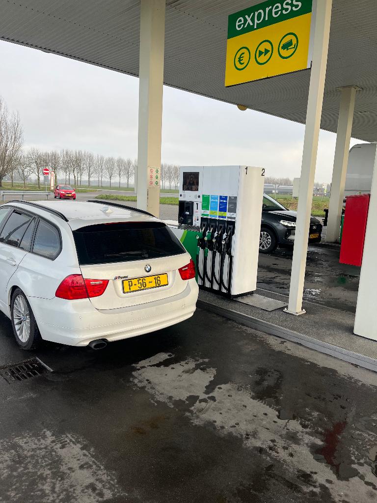 BMW 3-Serie 2.0 D 320 Touring 2011 Wit, Auto's, BMW, Particulier, 3-Serie, ABS, Bluetooth, Cruise Control, Dakrails, Elektrische buitenspiegels