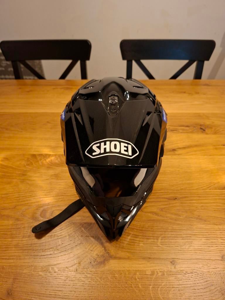 Shoei cross helm, zo goed als nieuw, Motoren, Ophalen of Verzenden