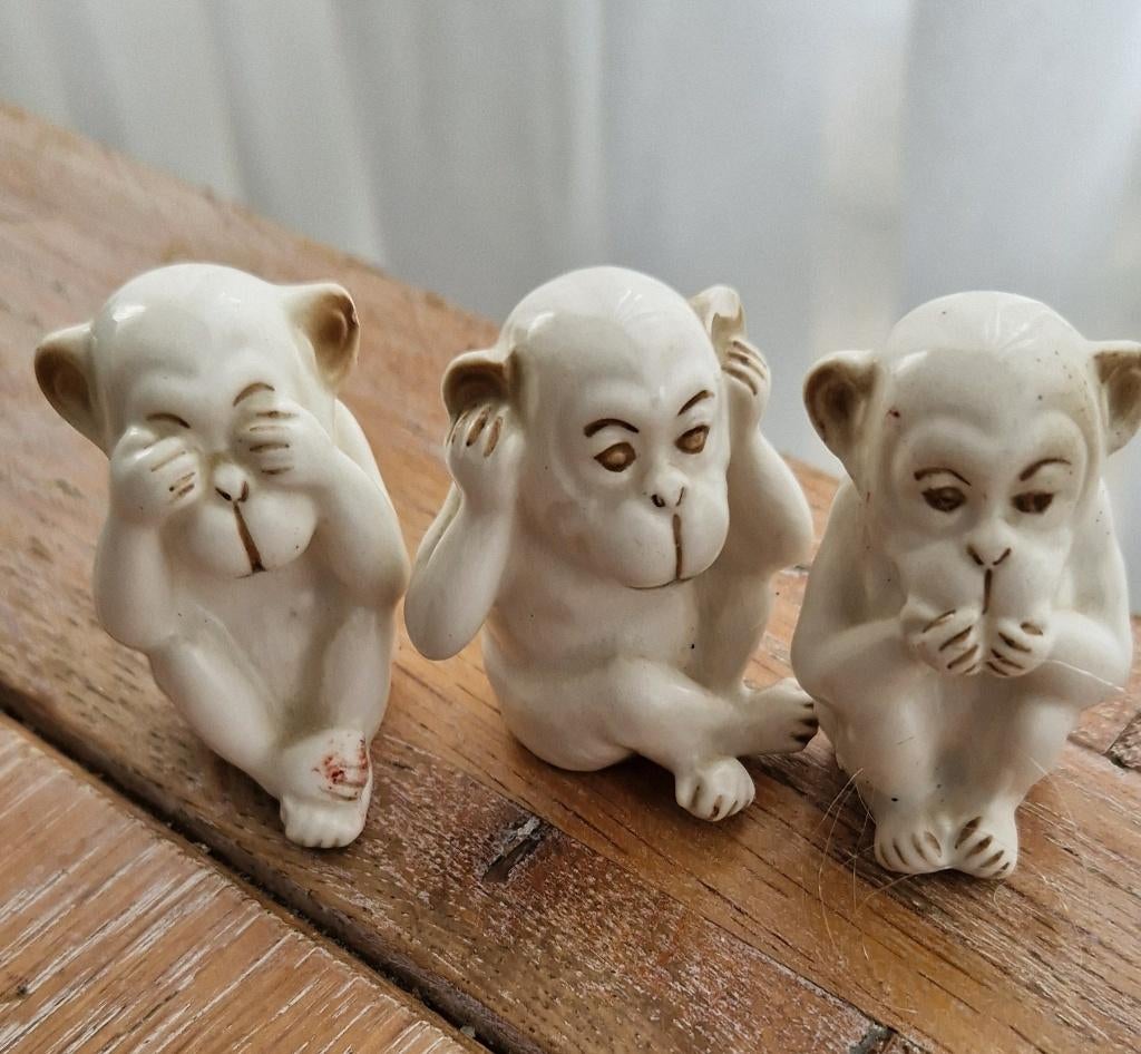 porseleinen beeldje van het merk Vaga International. , Ophalen of Verzenden, Zo goed als nieuw, Dier