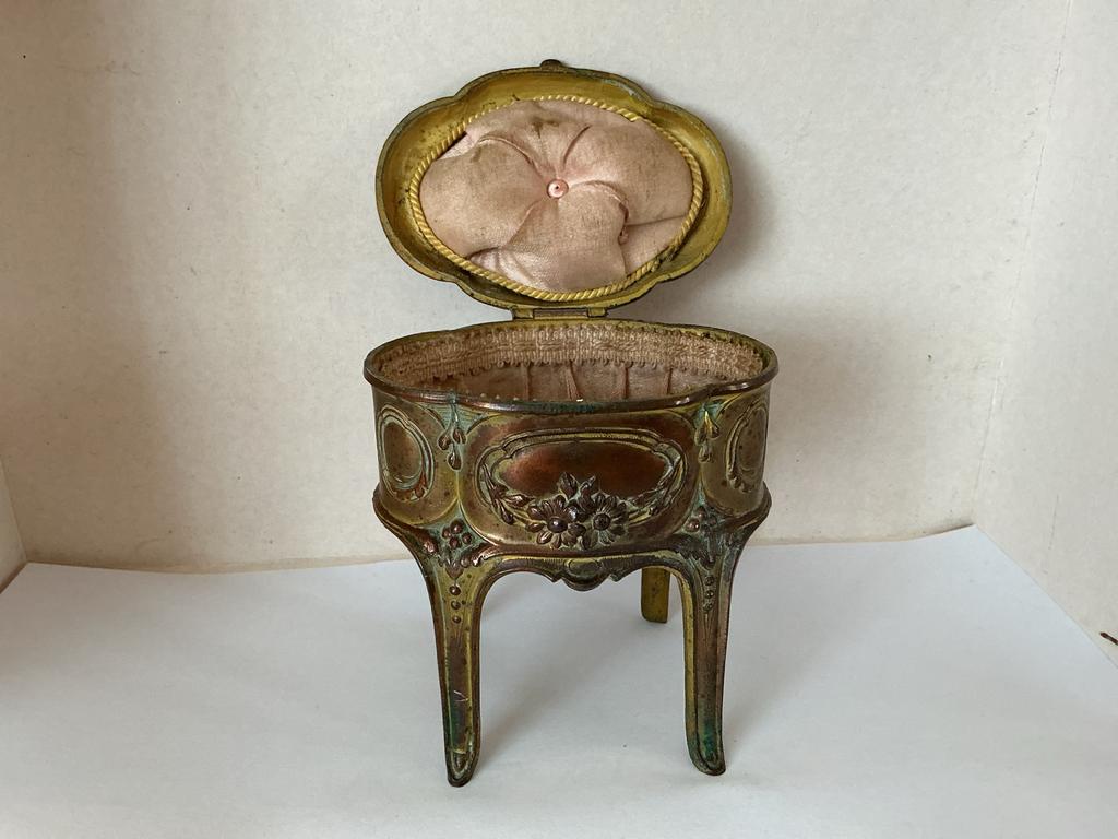 Frans bronzen juwelen doosje, Antiek en Kunst, Curiosa en Brocante, Verzenden