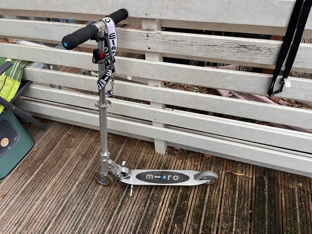 Micro step - zilverkleurig, opvouwbaar, Fietsen en Brommers, Steps, Ophalen of Verzenden, Gebruikt, Gewone step