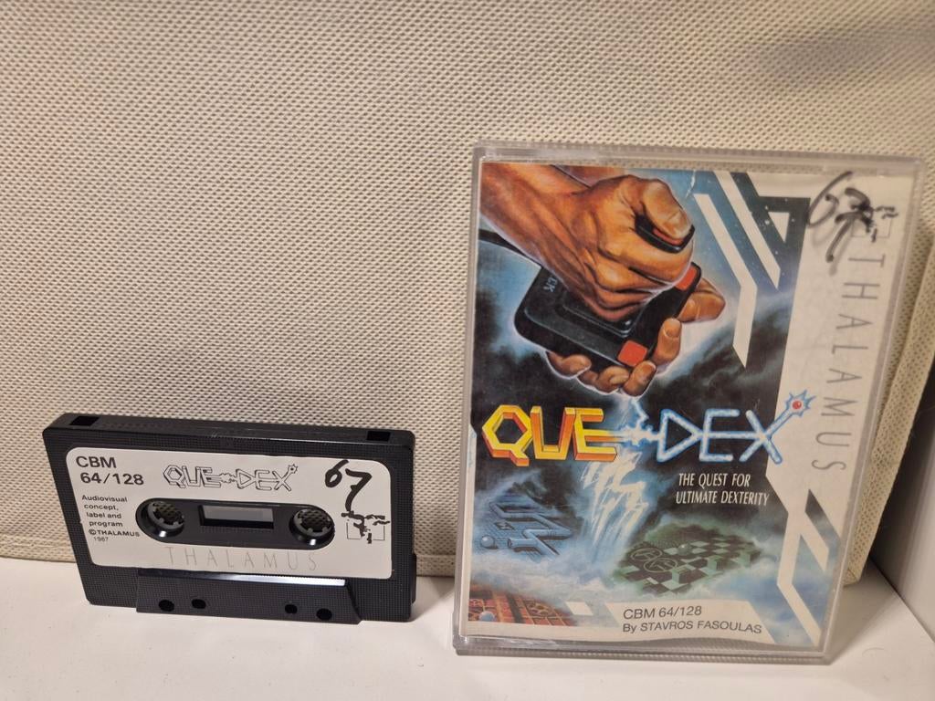 Que Dex Commodore 64, Ophalen of Verzenden