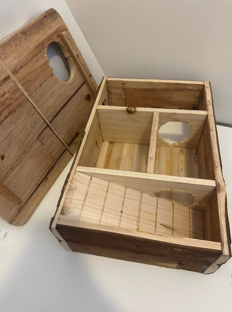 Groot houten knaagdierhuis/labyrinth, Ophalen of Verzenden, Zo goed als nieuw