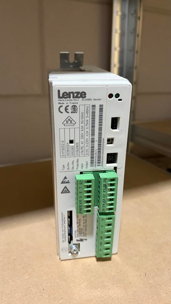 Lenze frequentieregelaar EVF8202-E, Verzenden, Gebruikt