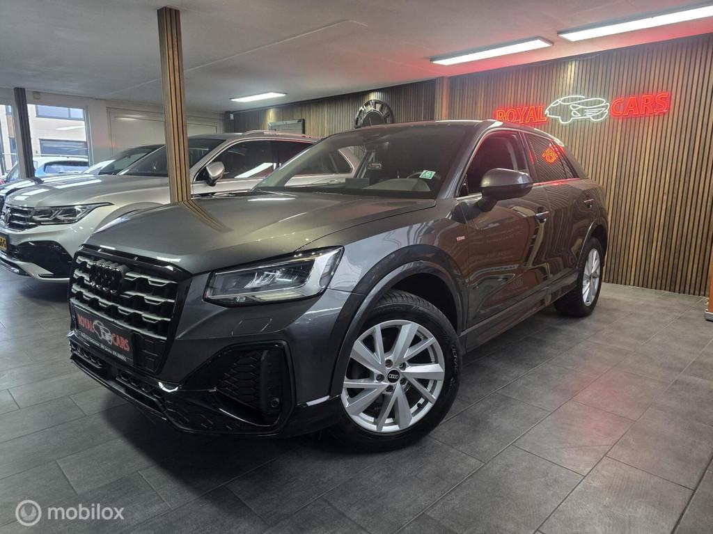 Audi Q2 35 TFSI S Edition/ Acc/ Camera/ Leer/ B.spot/ Lane A, 4 cilinders, 150 pk, Leder, Bedrijf