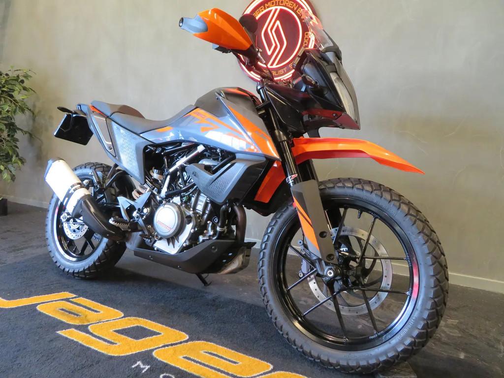KTM KTM 390 ADVENTURE NIEUWSTAAT! € 5.950,00, Motoren, Bedrijf, 373 cc, Toermotor, 12 t/m 35 kW