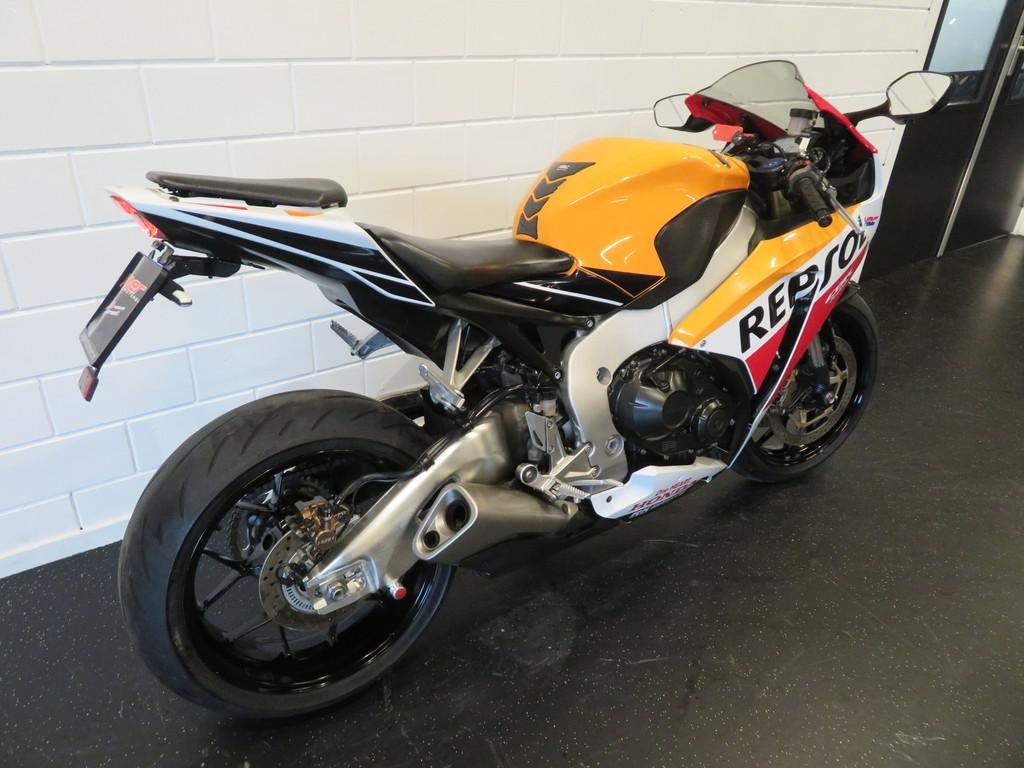 Honda CBR 1000 RR FIREBLADE REPSOL HISTO. (bj 2013) - foto 3