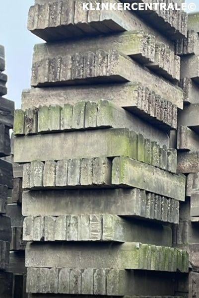250 st gebruikte gazonbanden 10x20x100cm betonbanden opsluit, Bij dit gebruikte product niet te achterhalen, Gebruikt, Verzenden