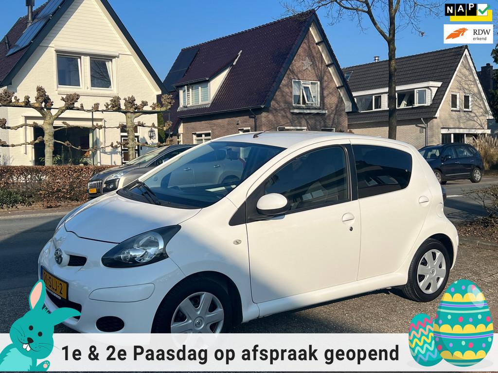 Toyota Aygo 1.0-12V Comfort NL-AUTO-NAP, Voorwielaandrijving, Euro 5, Stof, Gebruikt