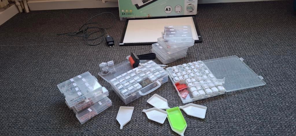 Diamond Painting Set met Lichtbak en Opbergdozen, Ophalen of Verzenden, Zo goed als nieuw, Overige typen