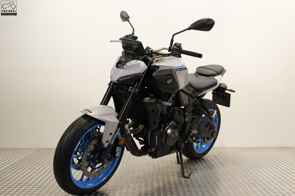 Yamaha MT 07 ABS Y-AMT 35kw (bj 2025) - foto 3