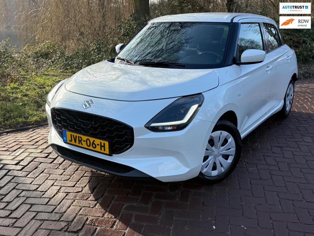 Suzuki SWIFT 1.2 Comfort Smart Hybrid 1 Eig. b.j.1-2025,9100, Voorwielaandrijving, 83 pk, Stof, Euro 6