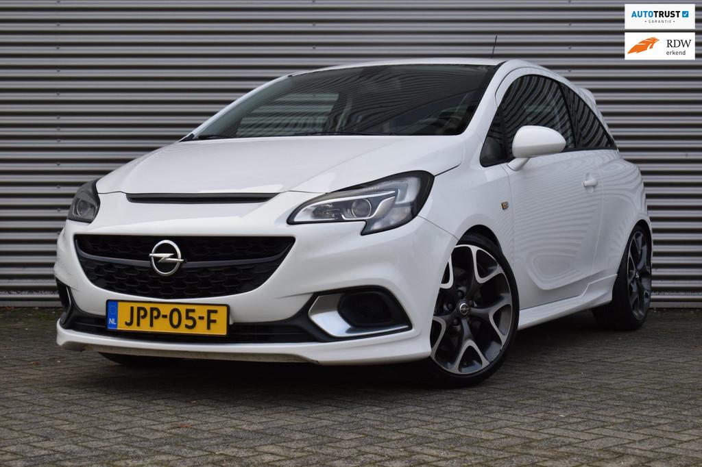 Opel Corsa 1.6 Turbo OPC 207-PK, Airco, Ecc, Cruise, Carplay, Auto's, Gebruikt, Leder en Stof, Wit, Origineel Nederlands