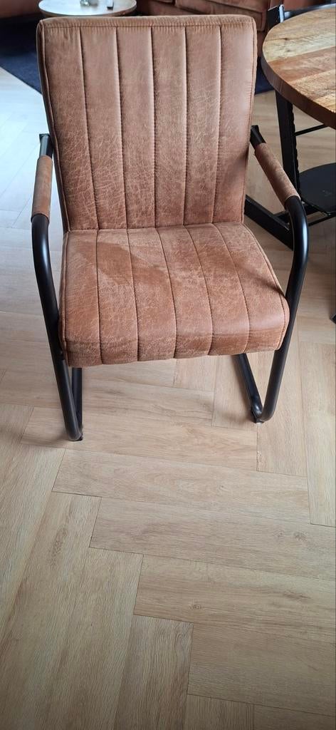 2 nette stoelen, Ophalen, 50 tot 75 cm