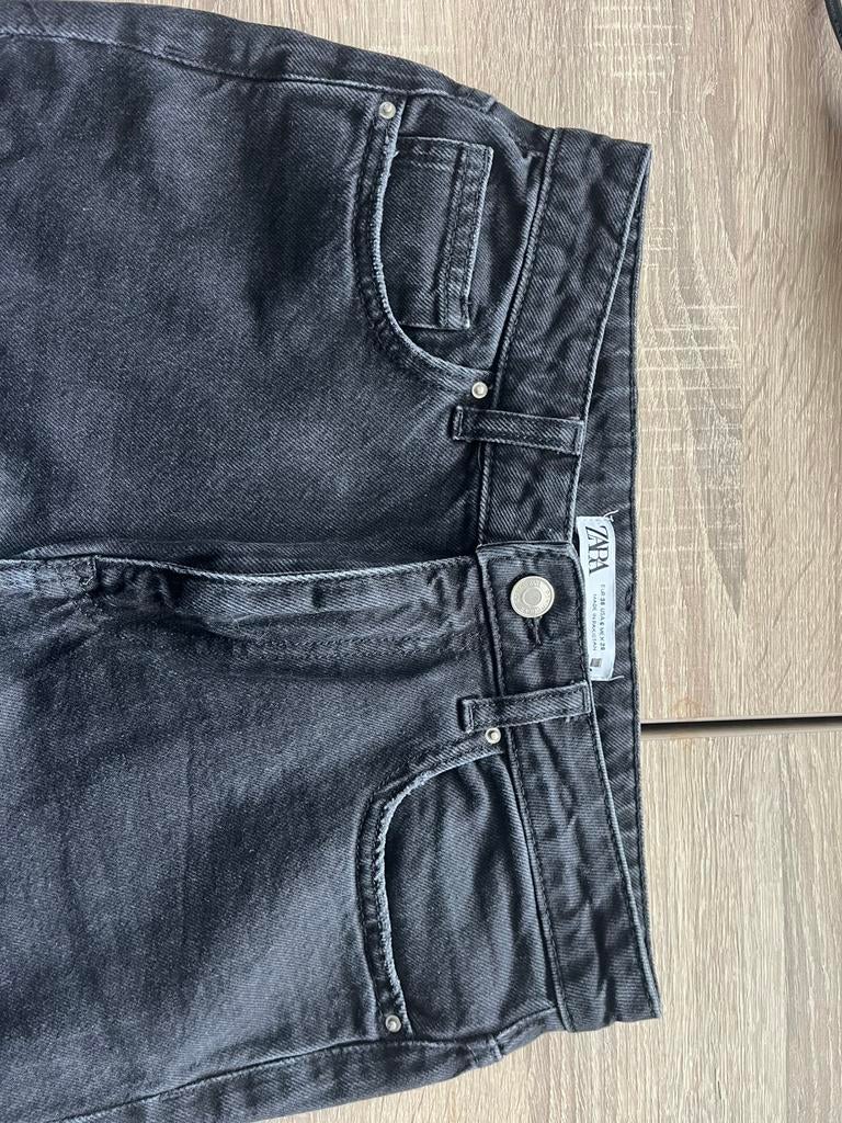 Maat 38. Grijs zara, Ophalen of Verzenden, Zo goed als nieuw, Grijs, W30 - W32 (confectie 38/40)