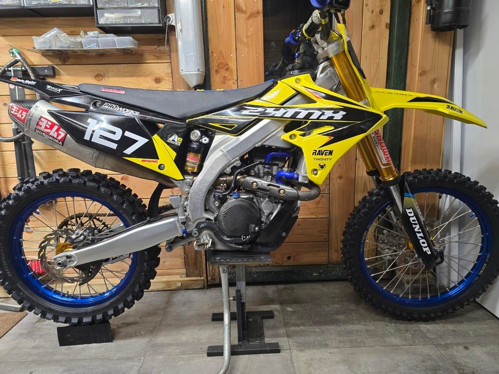 Suzuki RMZ 450 '23 absolute eyecatcher!!