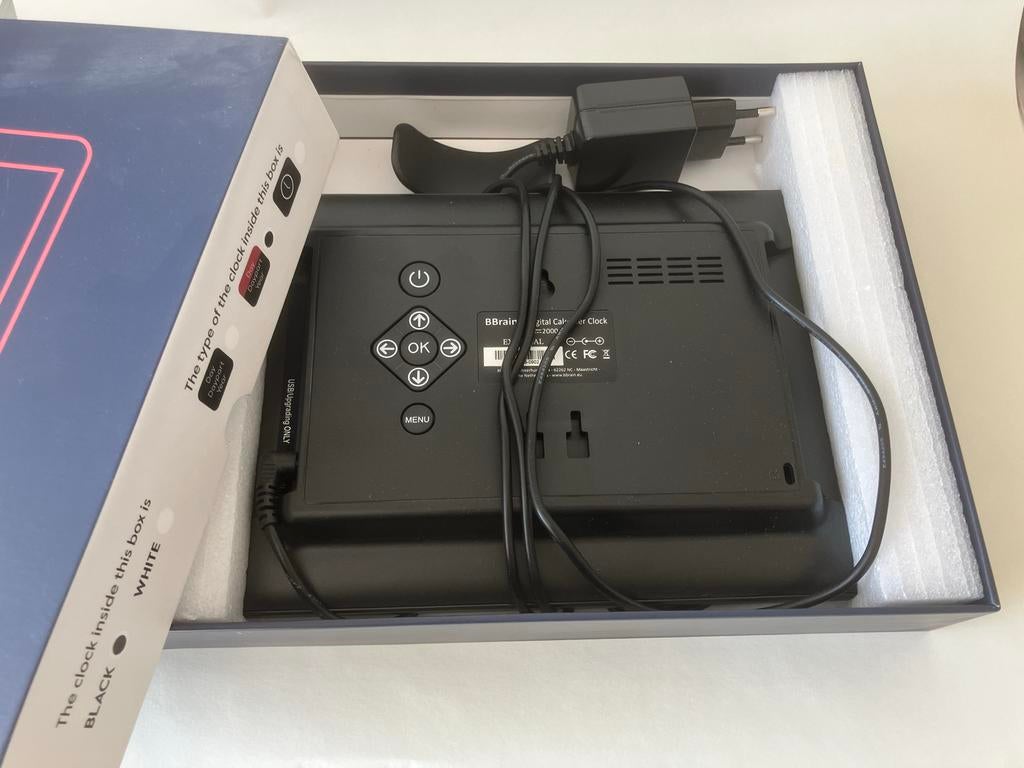 BBrain Klok - Duidelijke Dagklok voor Ouderen, Ophalen of Verzenden, Nieuw, Digitaal, Wekker of Tafelklok