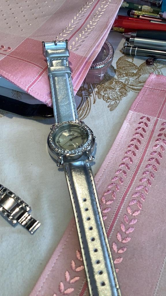 Armband horloge, Verzenden, Zo goed als nieuw