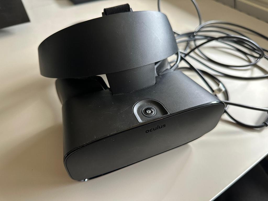Oculus Rift S VR-bril voor PC +controllers, zeer goede staat, Spelcomputers en Games, Virtual Reality, Gebruikt, Pc, VR-bril, Ophalen of Verzenden