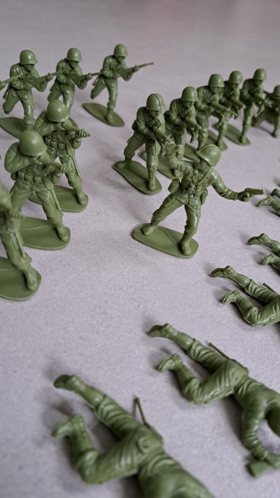 Airfix 1:32 WW2 Amerikaanse infanterie soldaatjes, 26 st., Ophalen of Verzenden, Gebruikt