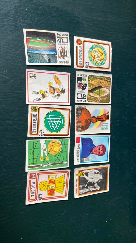 10 x Panini wk 74, Verzamelen, Sportartikelen en Voetbal, Ophalen of Verzenden, Zo goed als nieuw, Buitenlandse clubs, Poster, Plaatje of Sticker