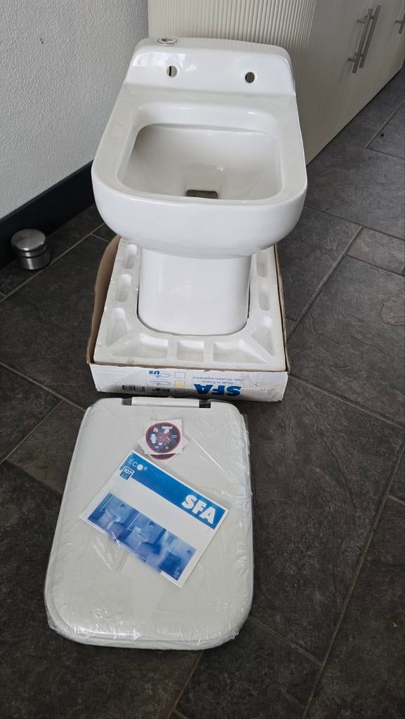 Sanicompact luxe sanibroyeur SFA vermaler broyeur, Doe-het-zelf en Verbouw, Sanitair, Ophalen, Toilet