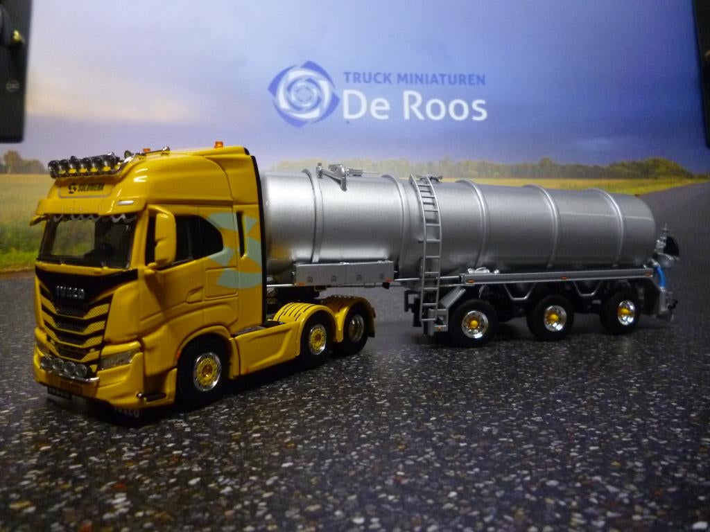 WSI Iveco Solumera met mesttrailer, Ophalen of Verzenden, Nieuw, Bus of Vrachtwagen, Wsi