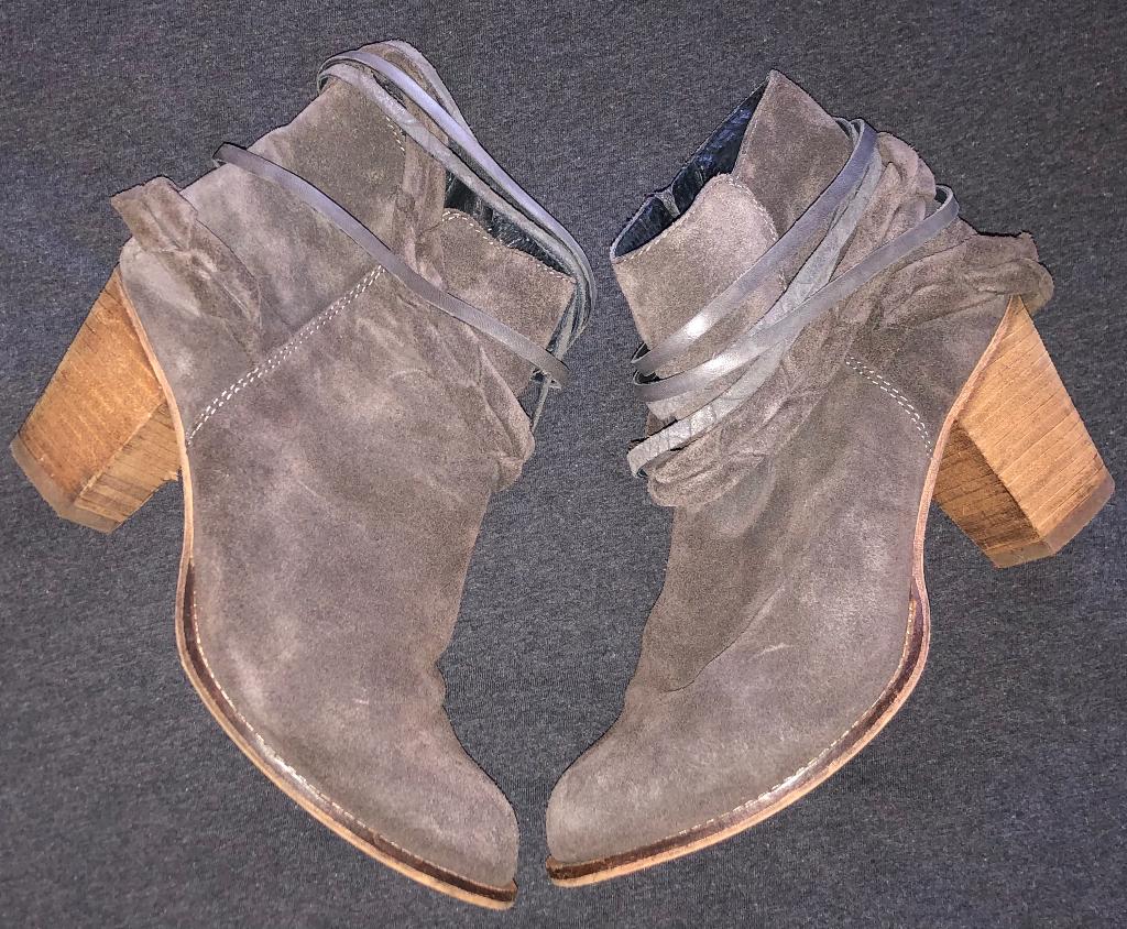 Grijze suède echt leren Ibiza enkellaarsjes maat 39, Kleding | Dames, Schoenen, Verzenden, Lage of Enkellaarzen, Grijs, Gedragen