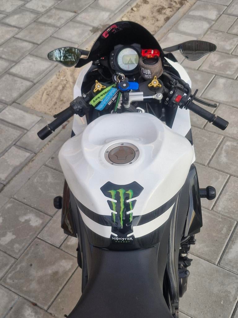 Kawasaki ZX10R uit 2010