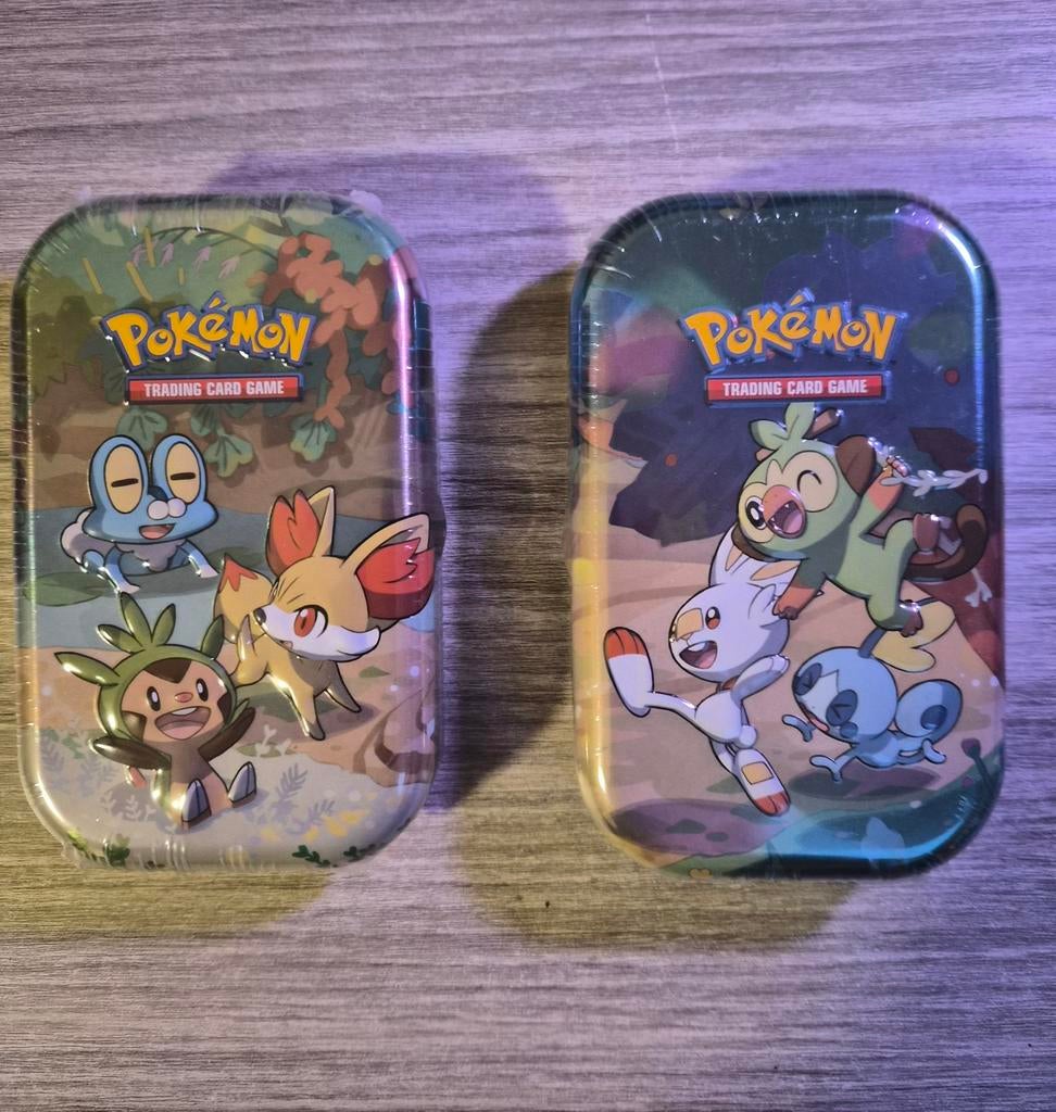 2x Celebrations Mini Tins - SEALED, Ophalen of Verzenden, Nieuw